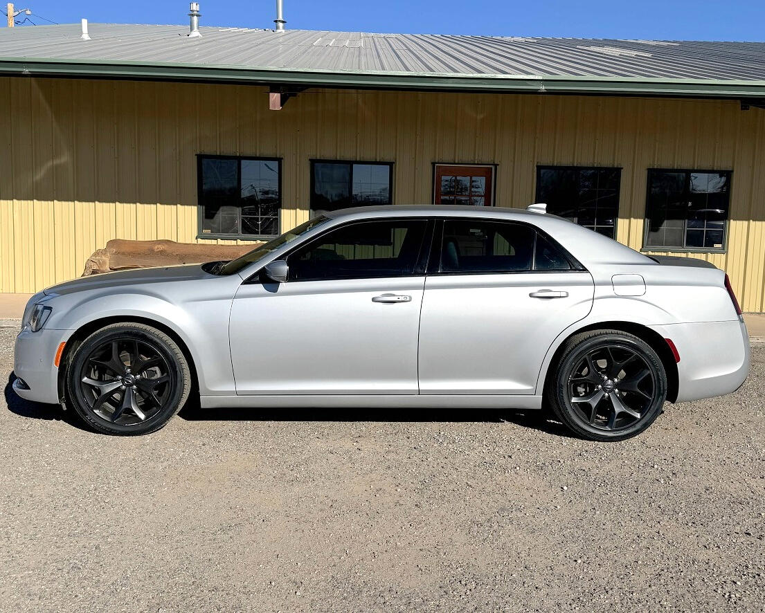 Chrysler 300 S V6 RWD 2021