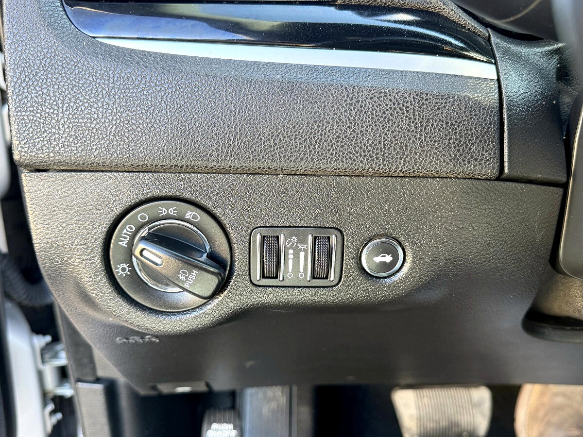 Chrysler 300 S V6 RWD 2021