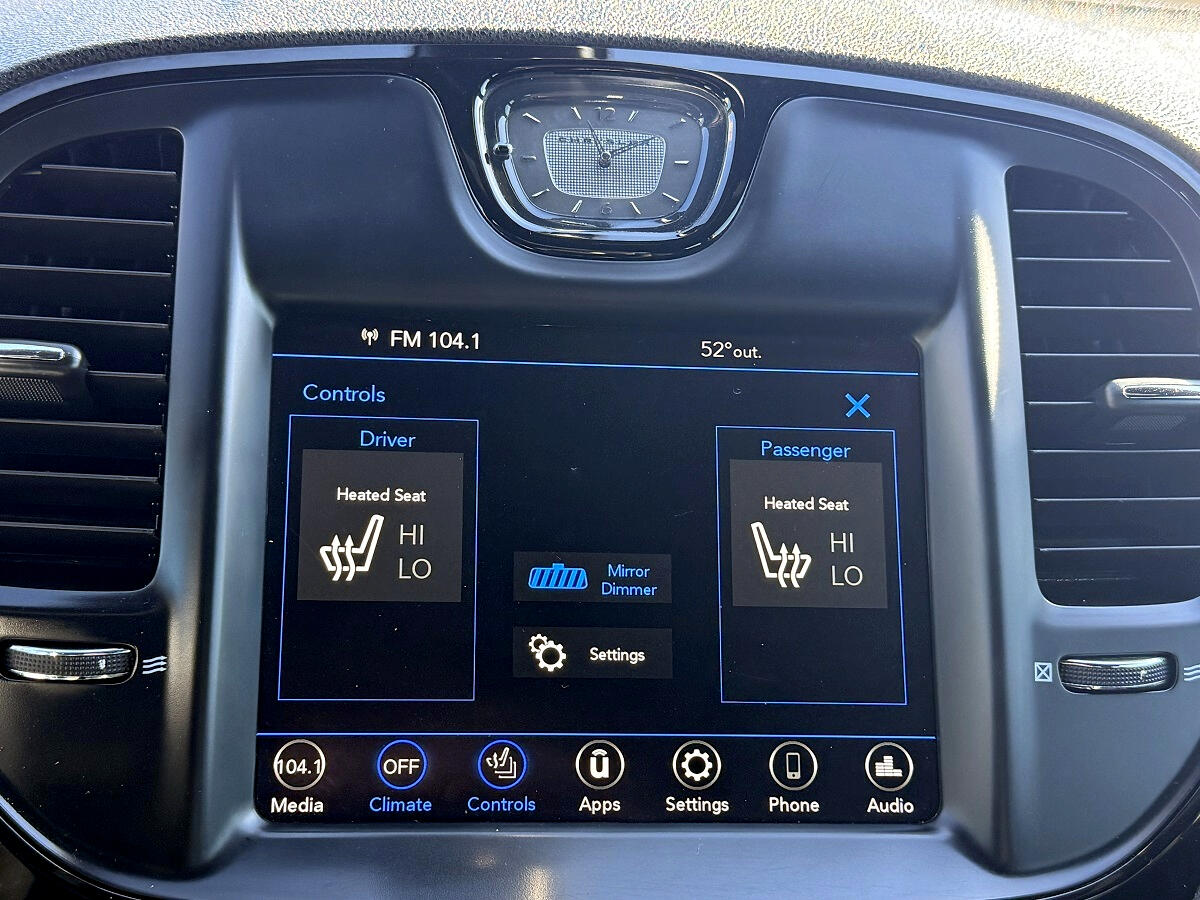 Chrysler 300 S V6 RWD 2021