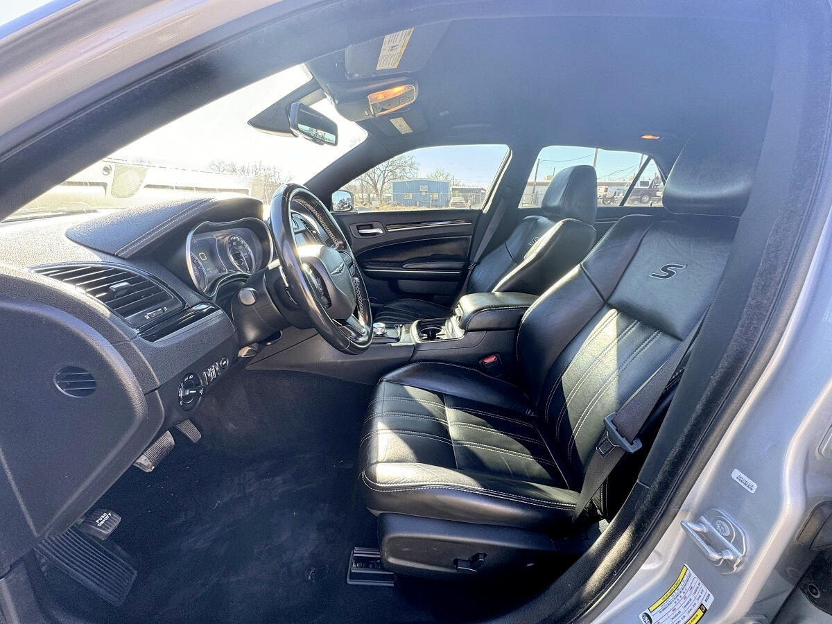 Chrysler 300 S V6 RWD 2021