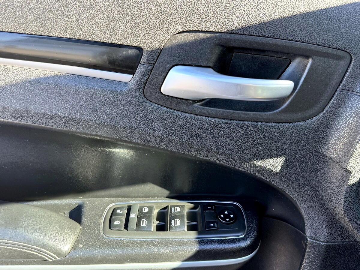 Chrysler 300 S V6 RWD 2021