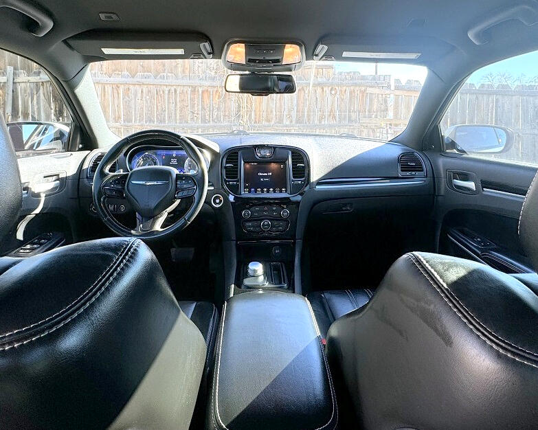 Chrysler 300 S V6 RWD 2021