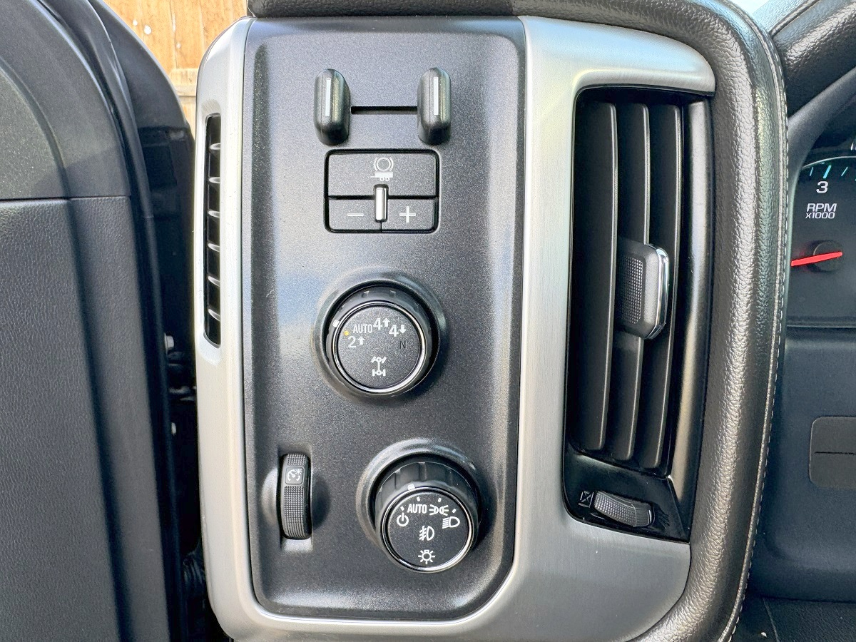 GMC Sierra 1500 SLT Crew Cab 4WD 2018