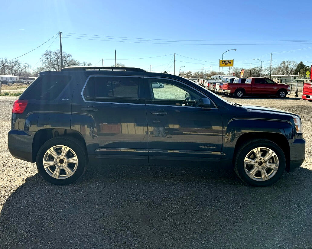 GMC Terrain SLE 4D SUV FWD 2017