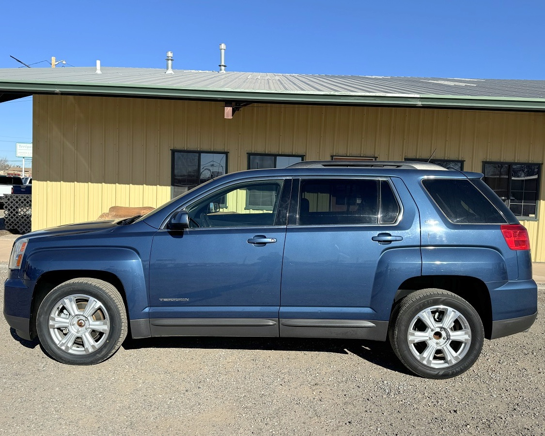 GMC Terrain SLE 4D SUV FWD 2017