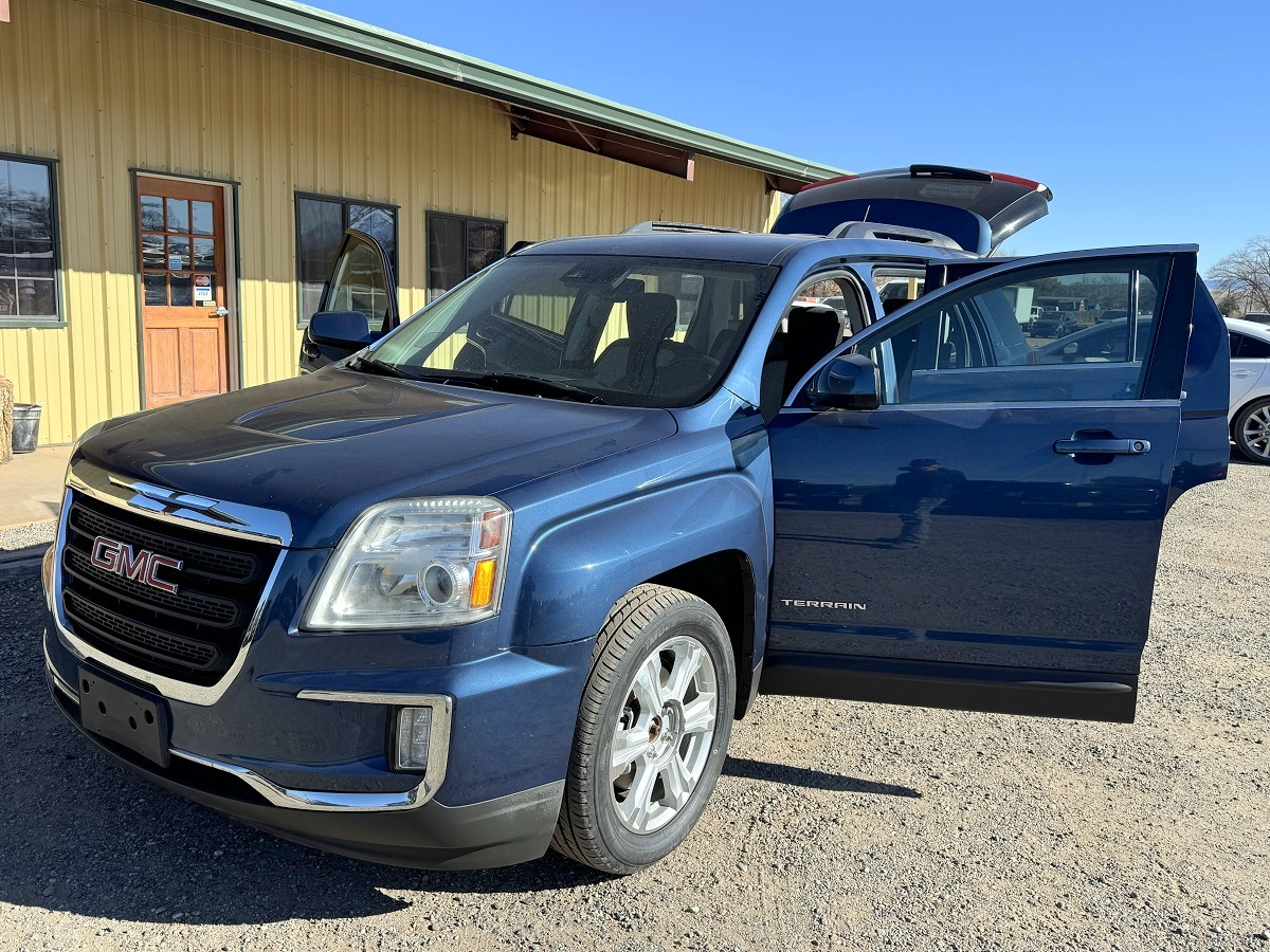 GMC Terrain SLE 4D SUV FWD 2017