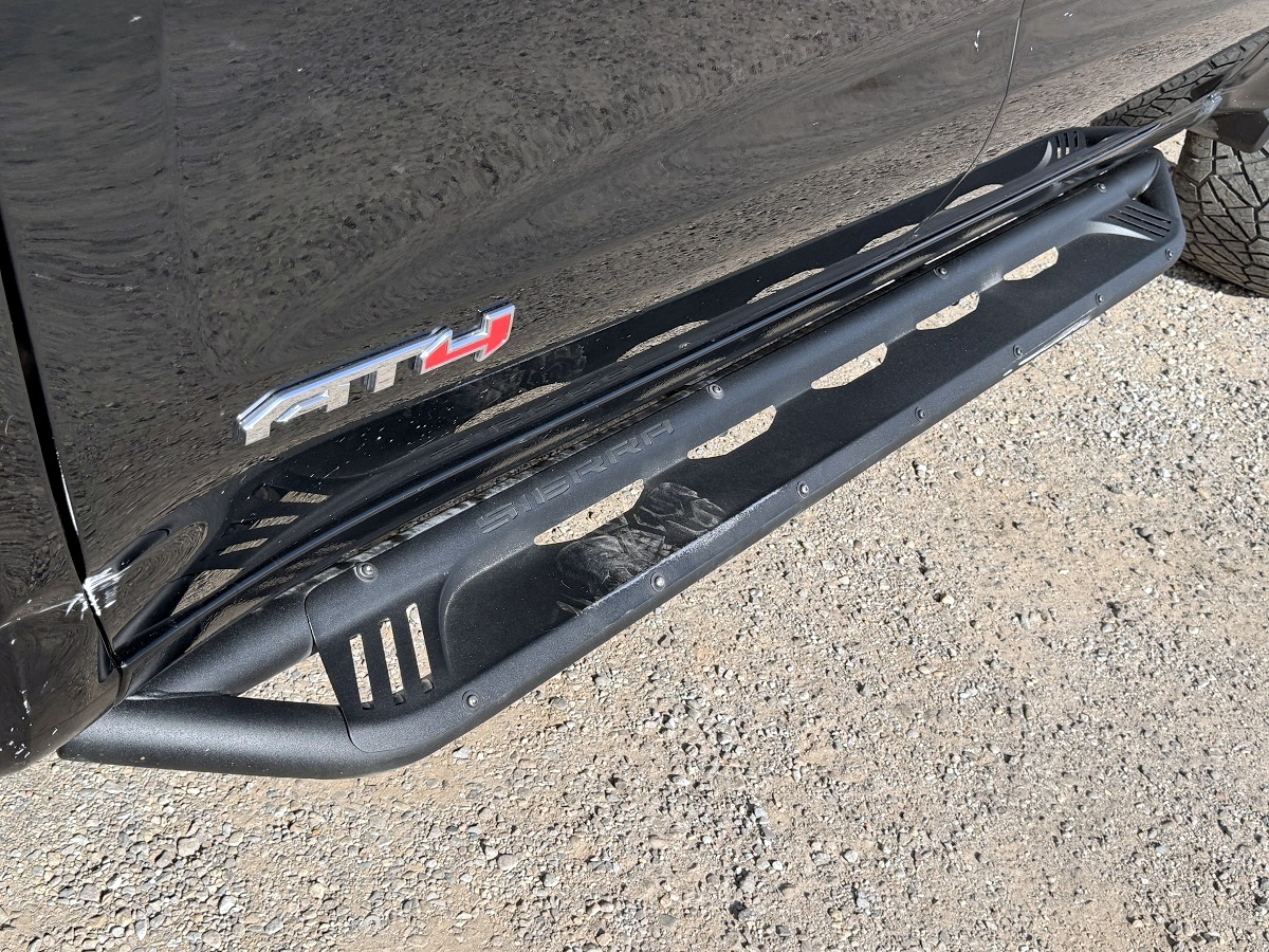 GMC Sierra 1500 AT4 Double Cab 4WD 2021