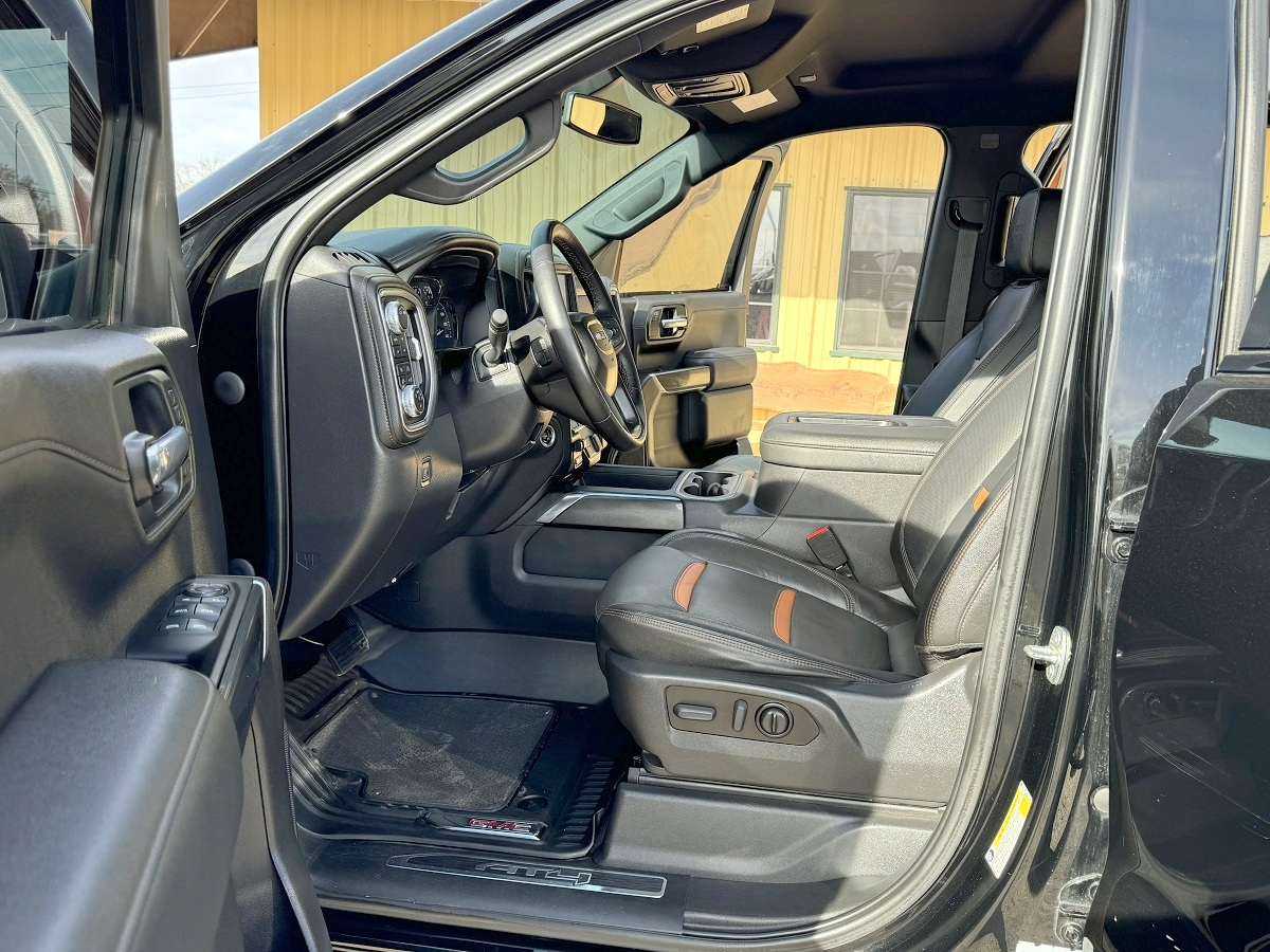 GMC Sierra 1500 AT4 Double Cab 4WD 2021