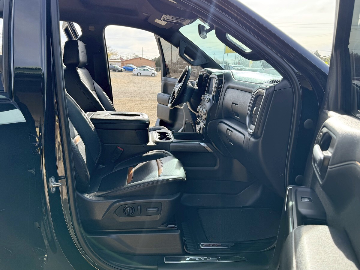 GMC Sierra 1500 AT4 Double Cab 4WD 2021