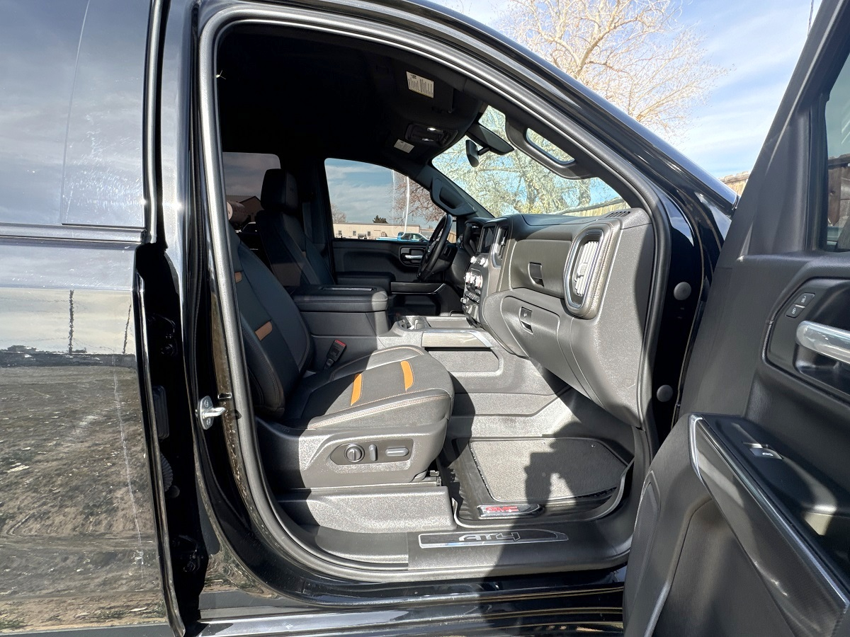 GMC Sierra 1500 AT4 Double Cab 4WD 2021