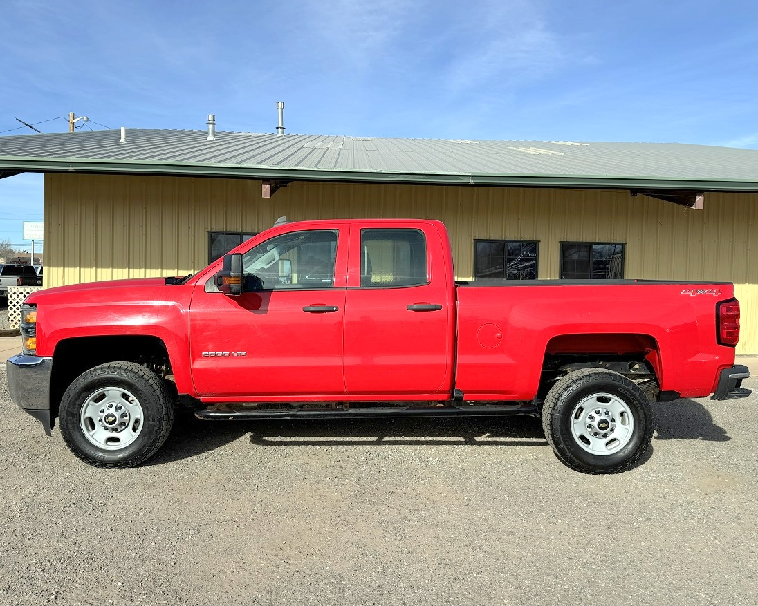 Chevrolet Silverado 2500HD Work Truck Double Cab Short Box 4WD 2017