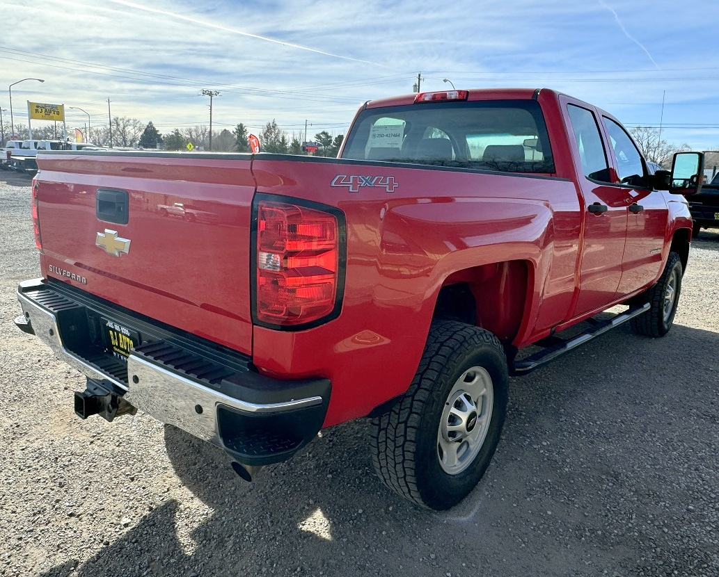 Chevrolet Silverado 2500HD Work Truck Double Cab Short Box 4WD 2017
