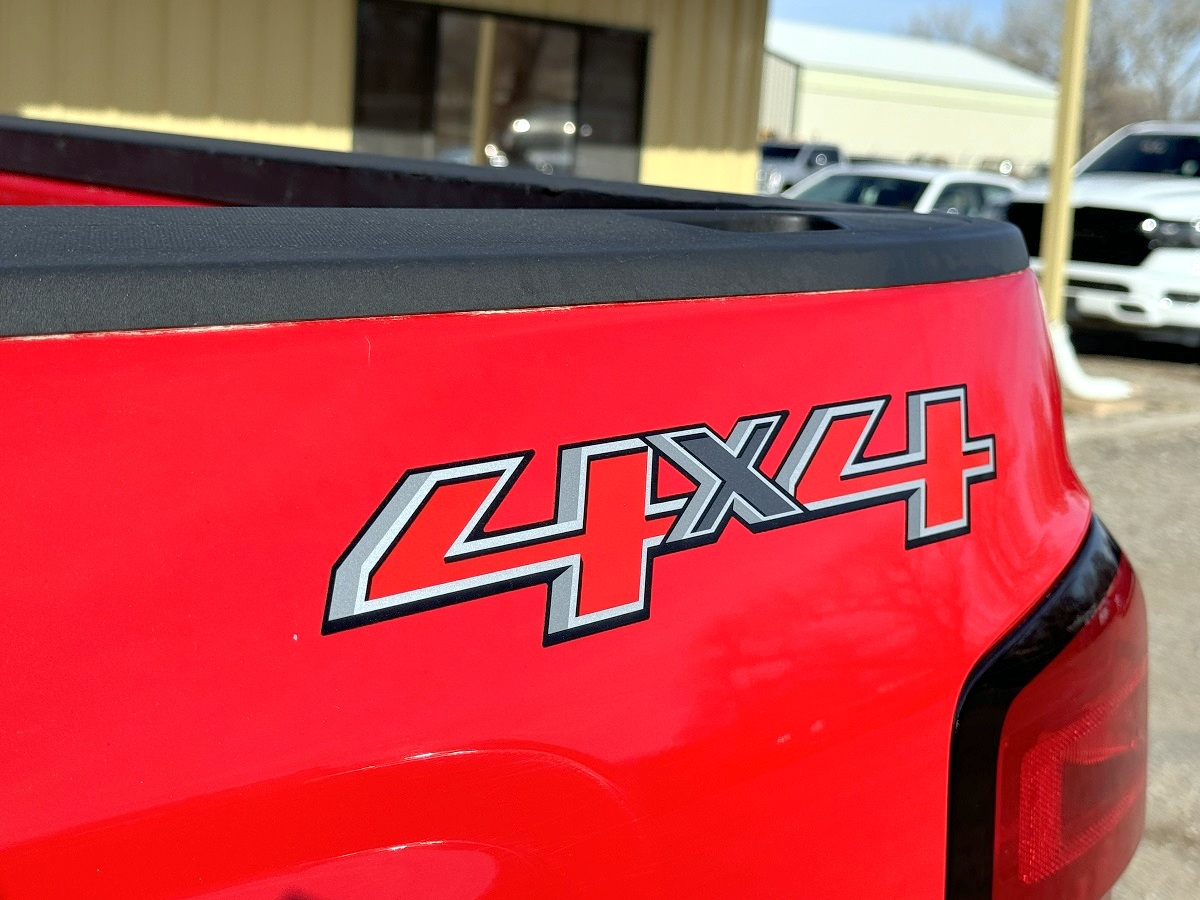 Chevrolet Silverado 2500HD Work Truck Double Cab Short Box 4WD 2017