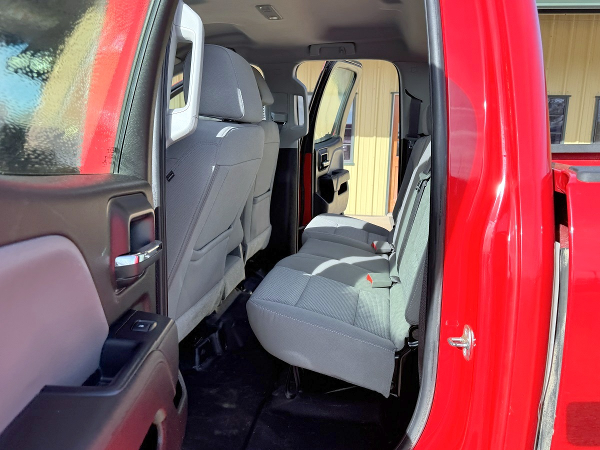 Chevrolet Silverado 2500HD Work Truck Double Cab Short Box 4WD 2017