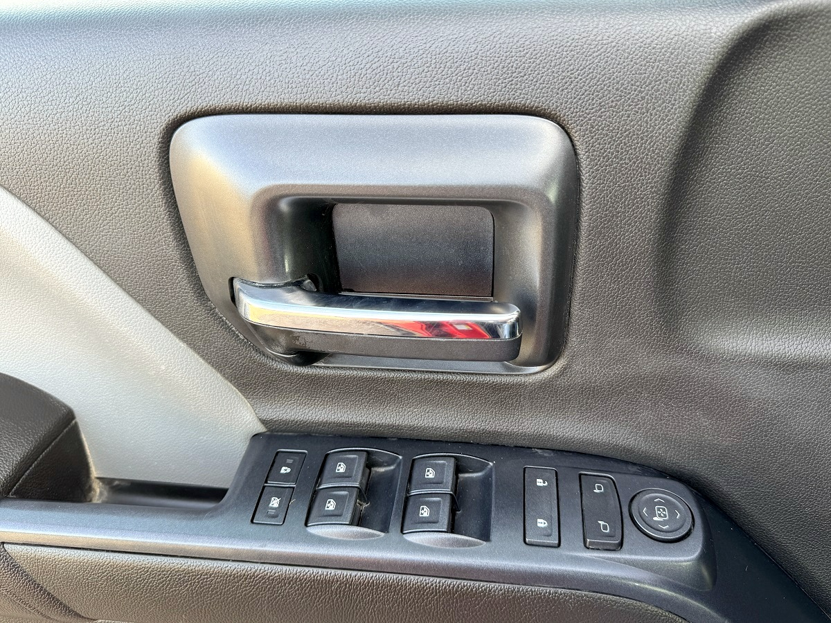 Chevrolet Silverado 2500HD Work Truck Double Cab Short Box 4WD 2017