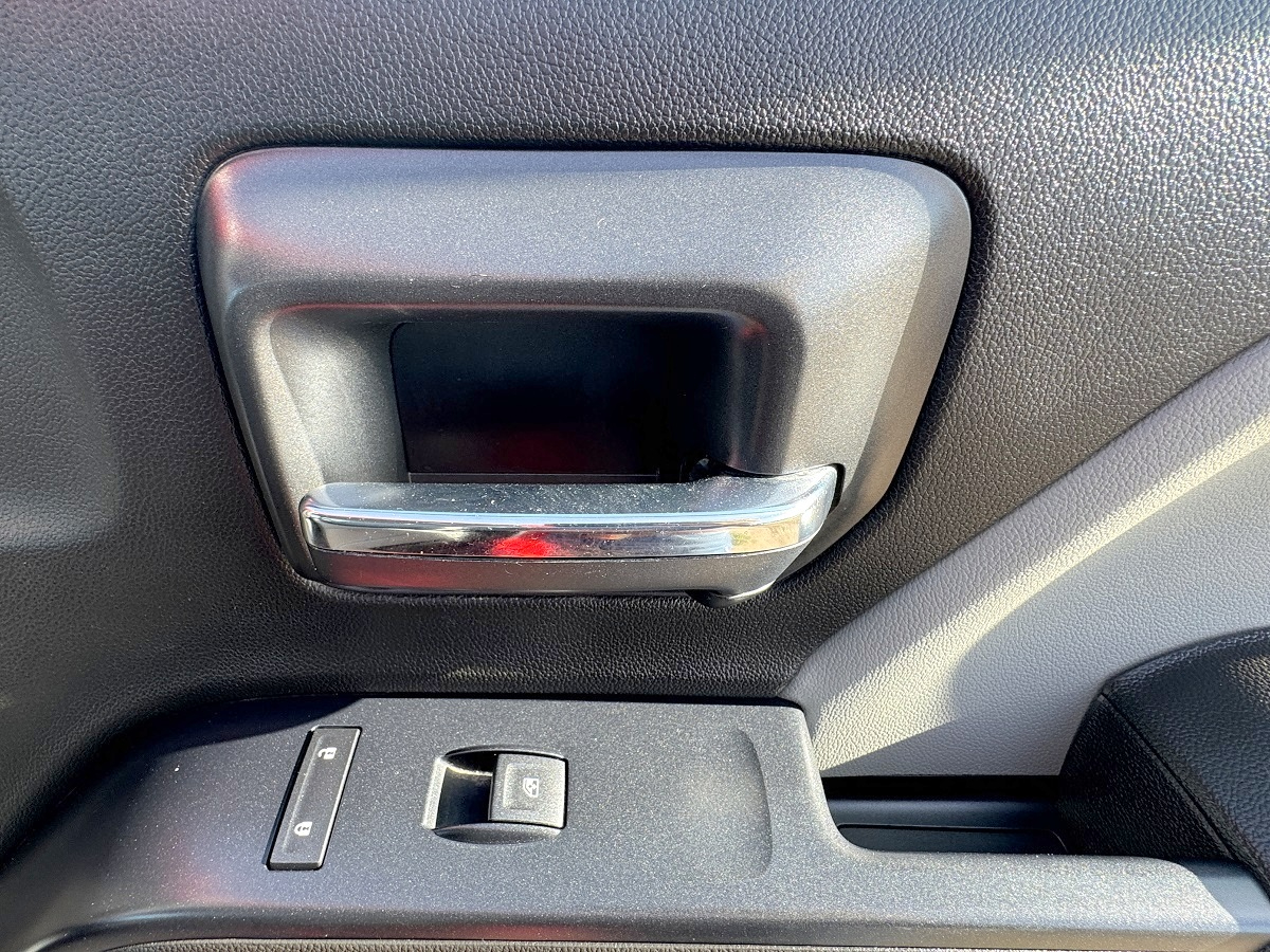 Chevrolet Silverado 2500HD Work Truck Double Cab Short Box 4WD 2017