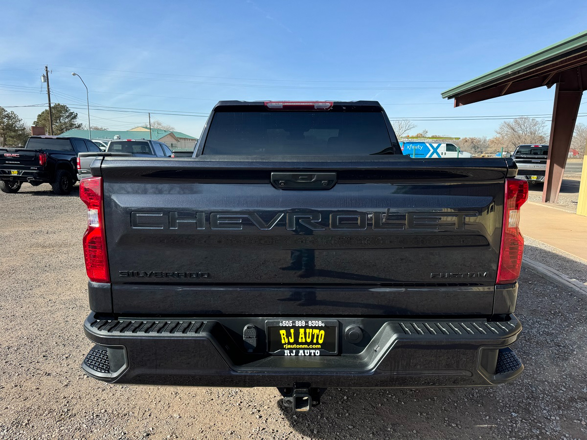 Chevrolet Silverado 1500 1LT Crew Cab 4WD 2022