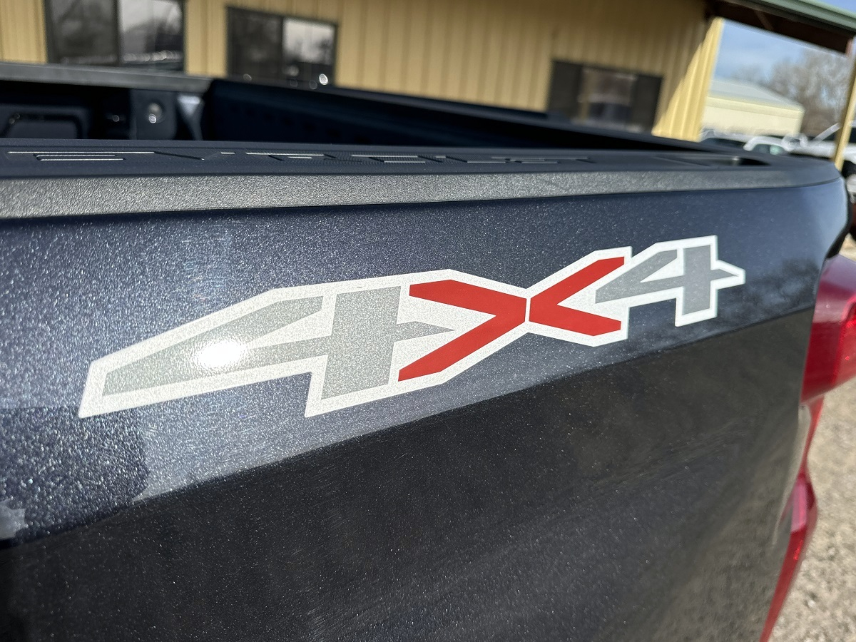 Chevrolet Silverado 1500 1LT Crew Cab 4WD 2022