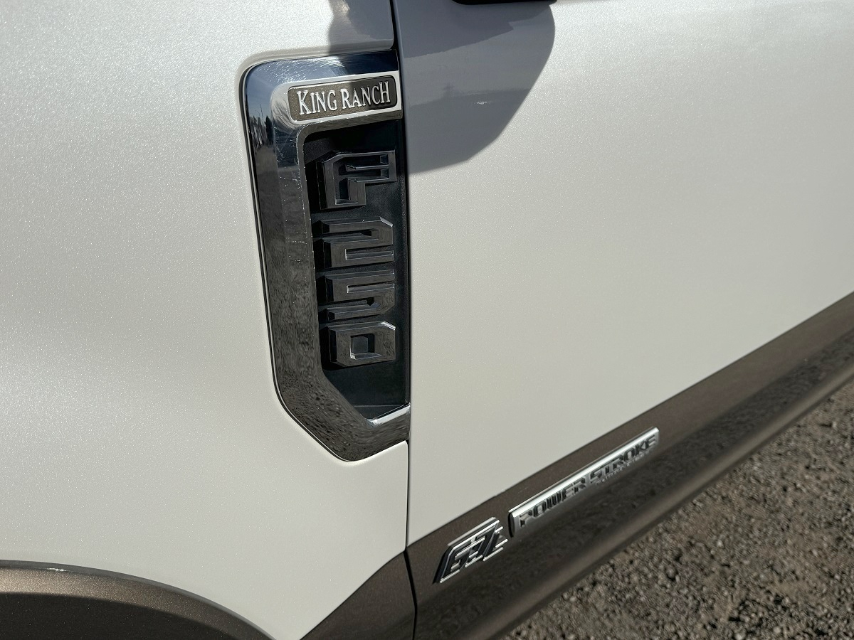 Ford Super Duty F-250 SRW King Ranch 4WD Crew Cab 6.75' Box 2017