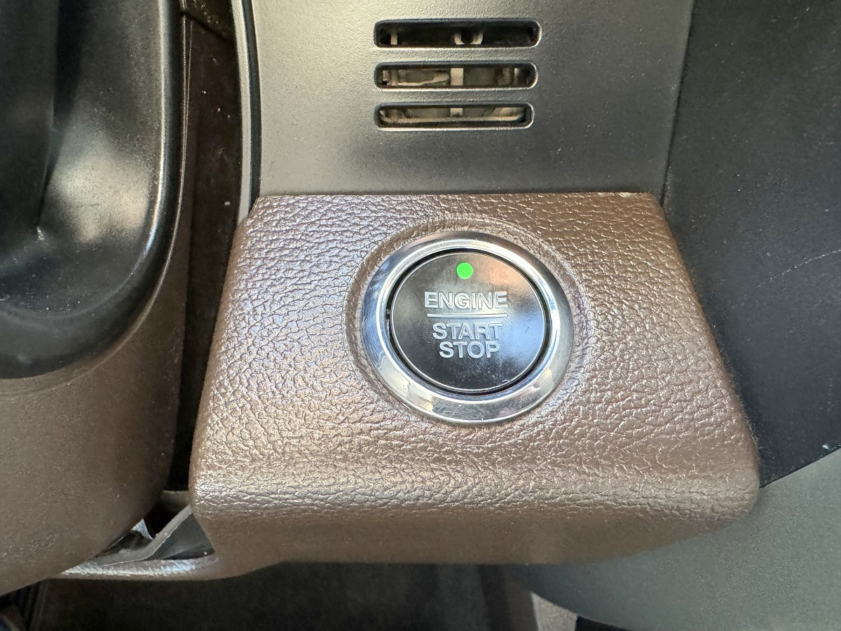 Ford Super Duty F-250 SRW King Ranch 4WD Crew Cab 6.75' Box 2017