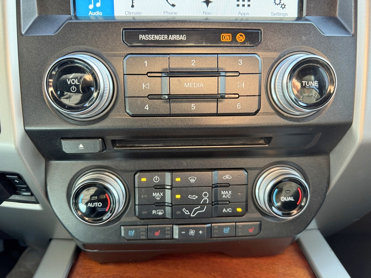 Ford Super Duty F-250 SRW King Ranch 4WD Crew Cab 6.75' Box 2017