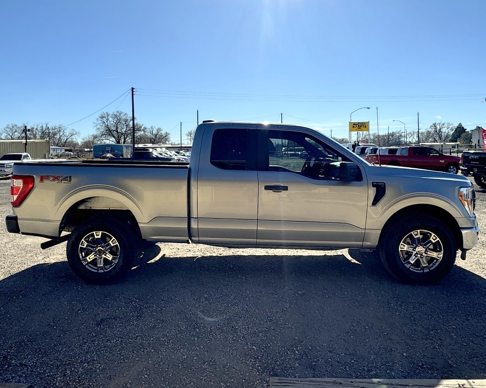Ford F-150 XL 4WD SuperCab 6.5' Box 2022