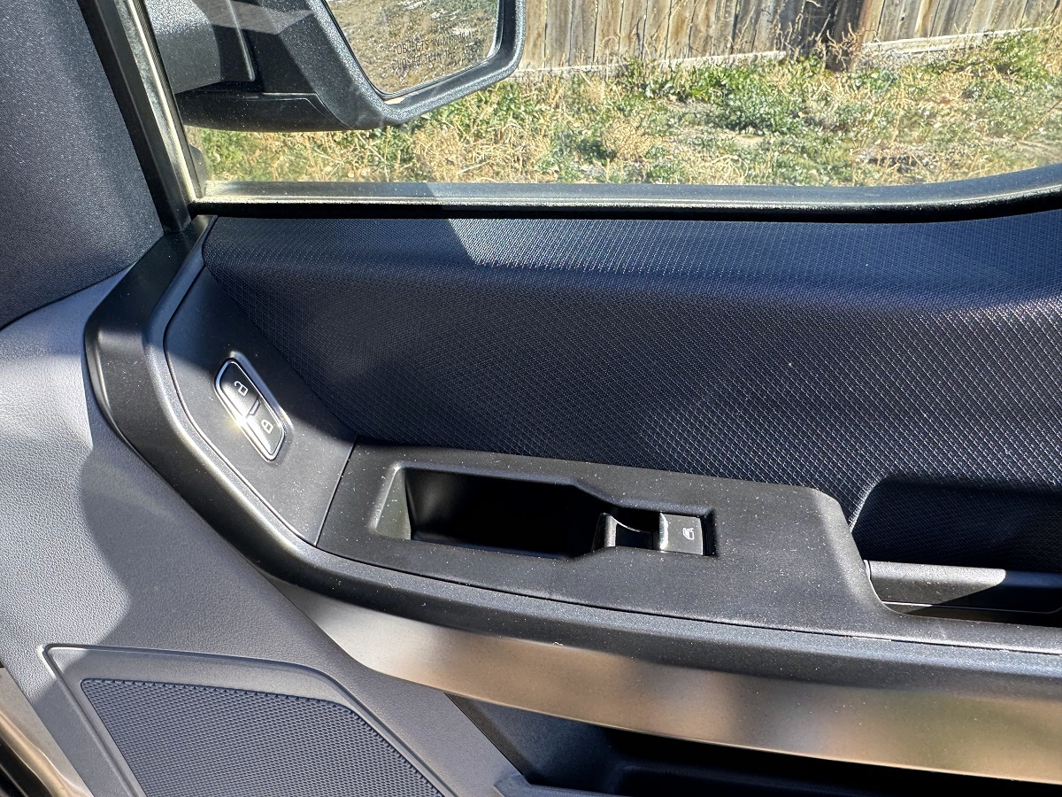 Ford F-150 XL 4WD SuperCab 6.5' Box 2022