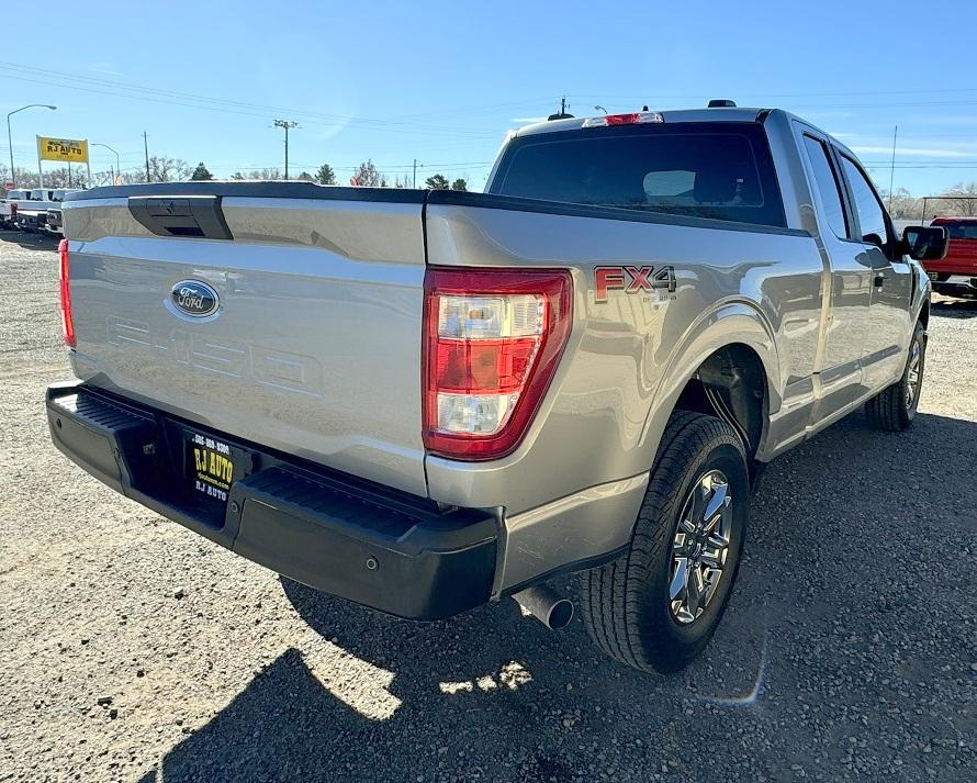 Ford F-150 XL 4WD SuperCab 6.5' Box 2022