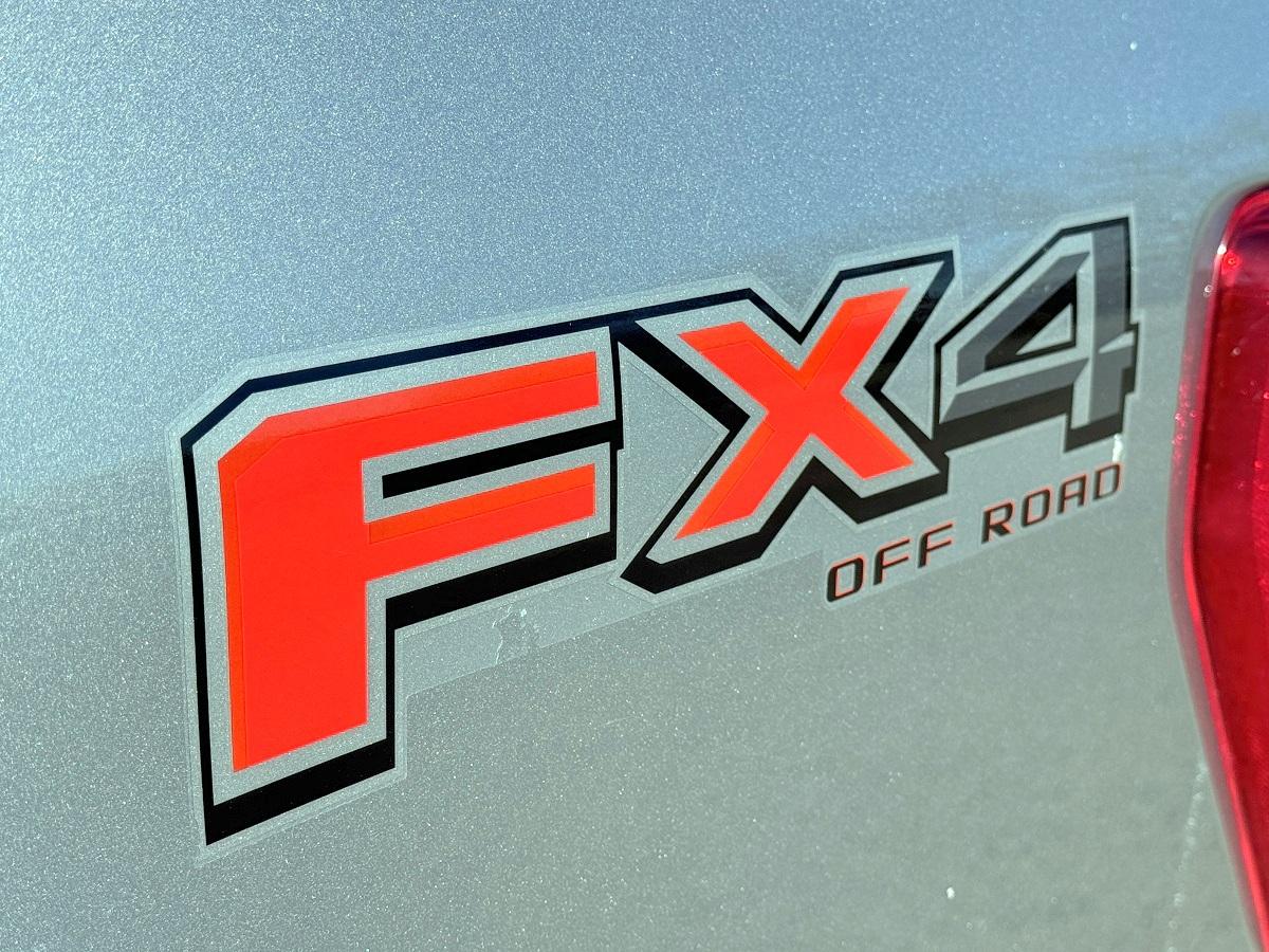 Ford F-150 XL 4WD SuperCab 6.5' Box 2022