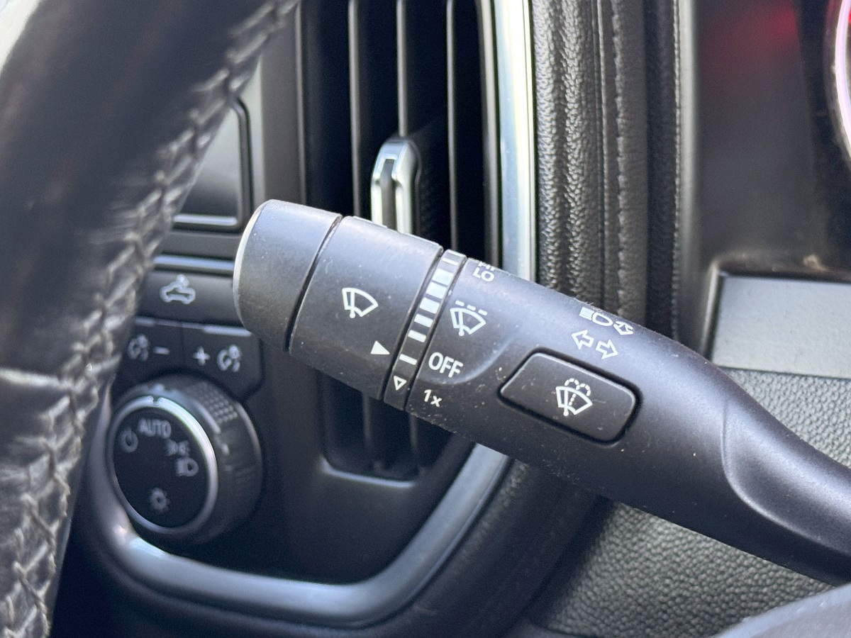 Chevrolet Silverado 1500 LT Crew Cab 2WD 2019