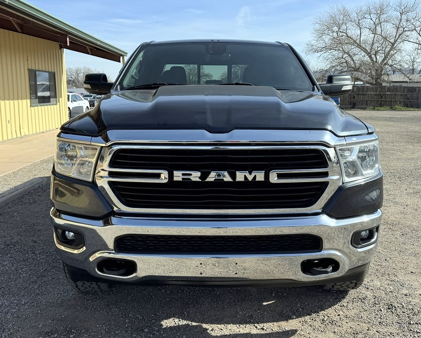 RAM 1500 Big Horn 4x4 Quad Cab 6'4" Box 2021