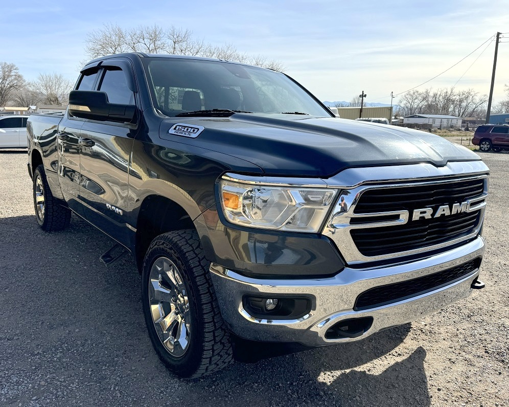 RAM 1500 Big Horn 4x4 Quad Cab 6'4" Box 2021