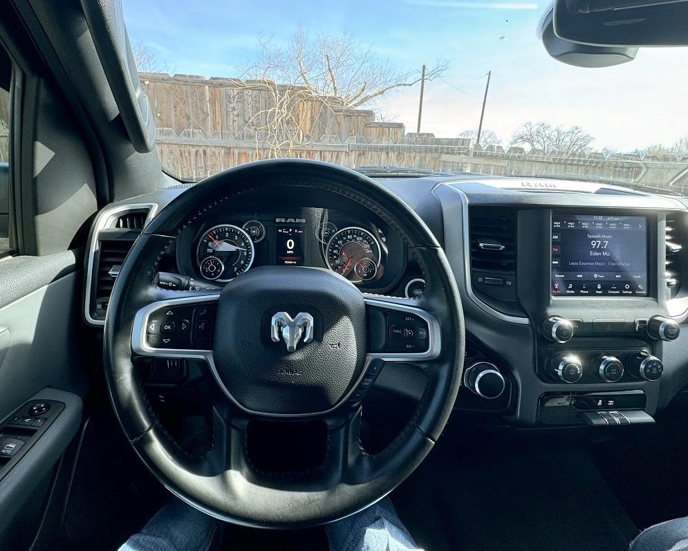 RAM 1500 Big Horn 4x4 Quad Cab 6'4" Box 2021