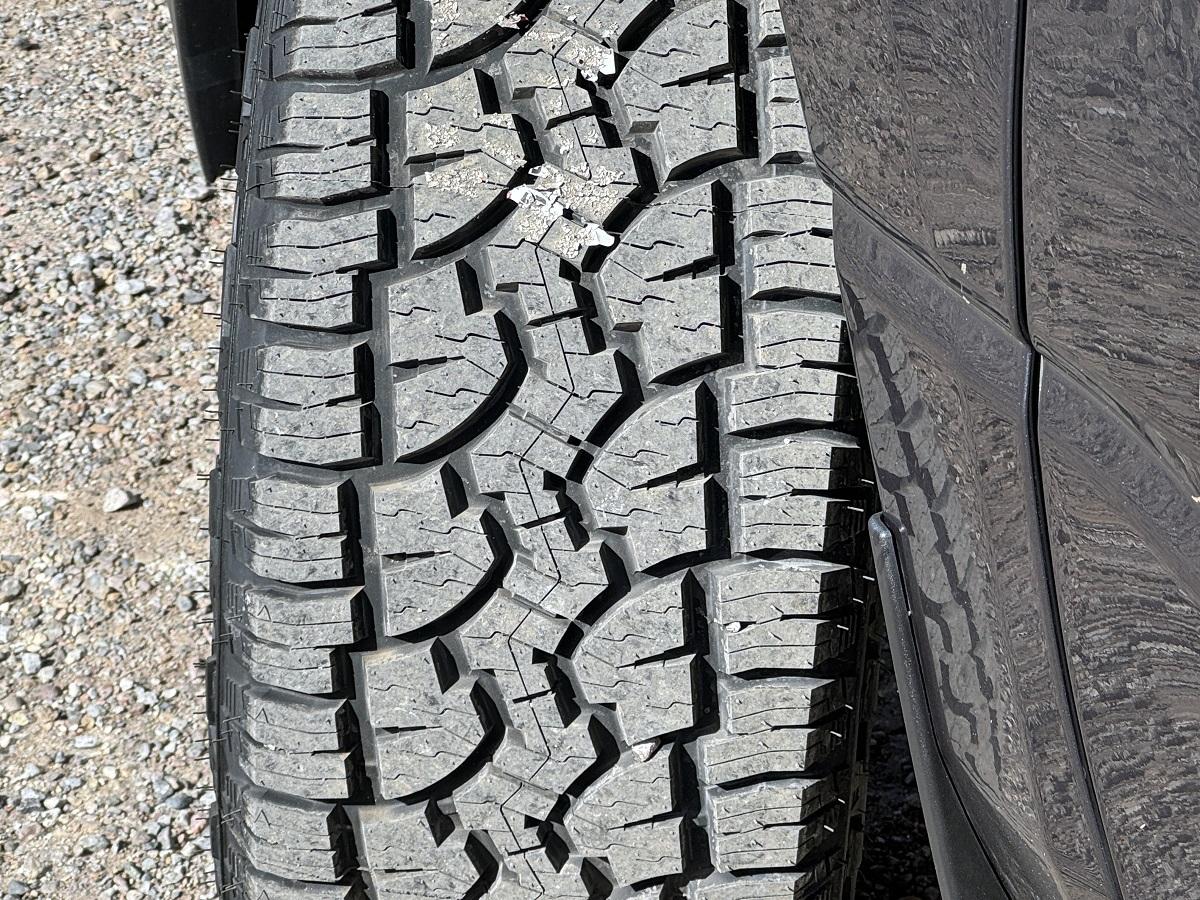 RAM 1500 Big Horn 4x4 Quad Cab 6'4" Box 2021