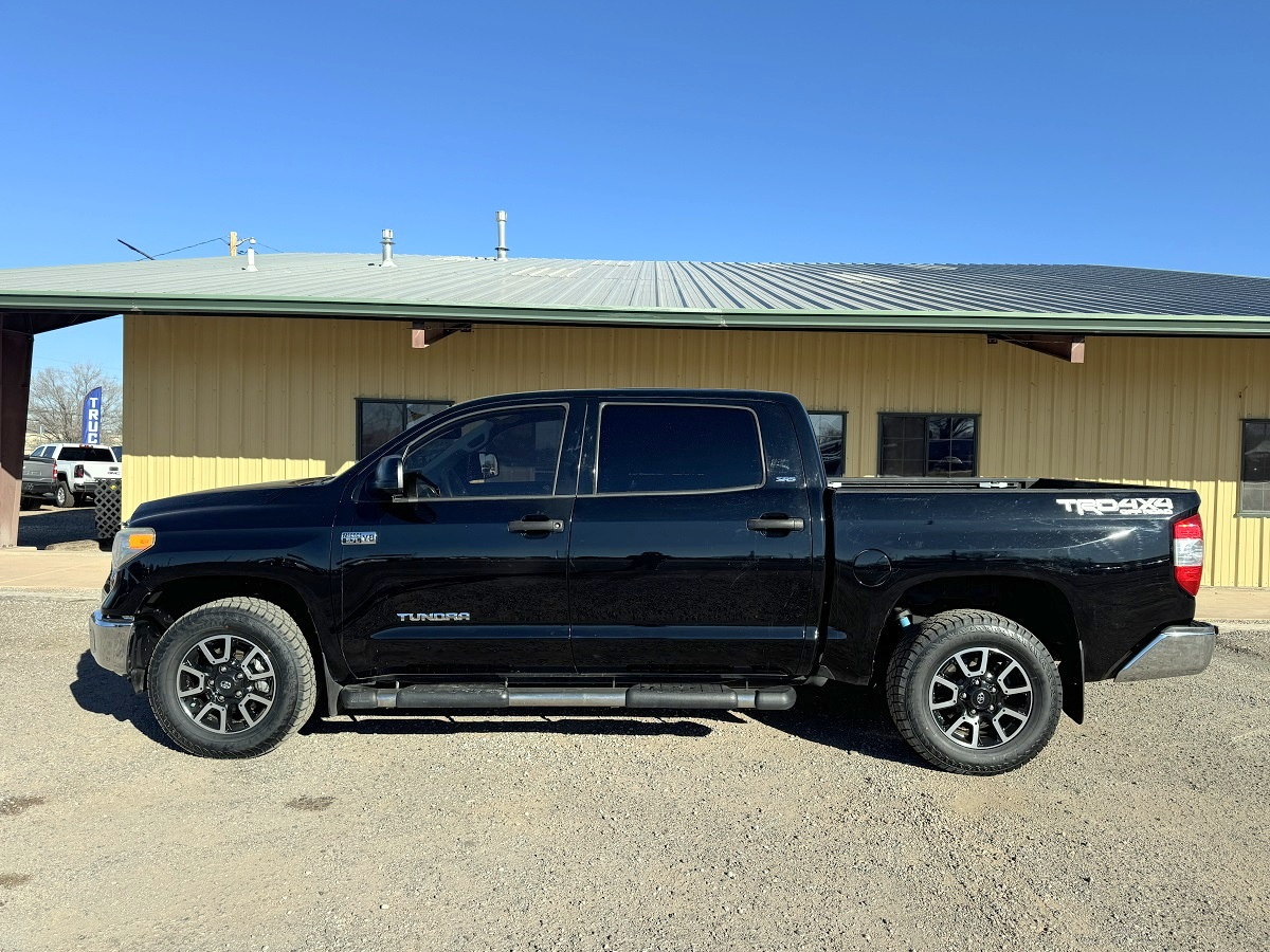 Toyota Tundra 4WD  2017