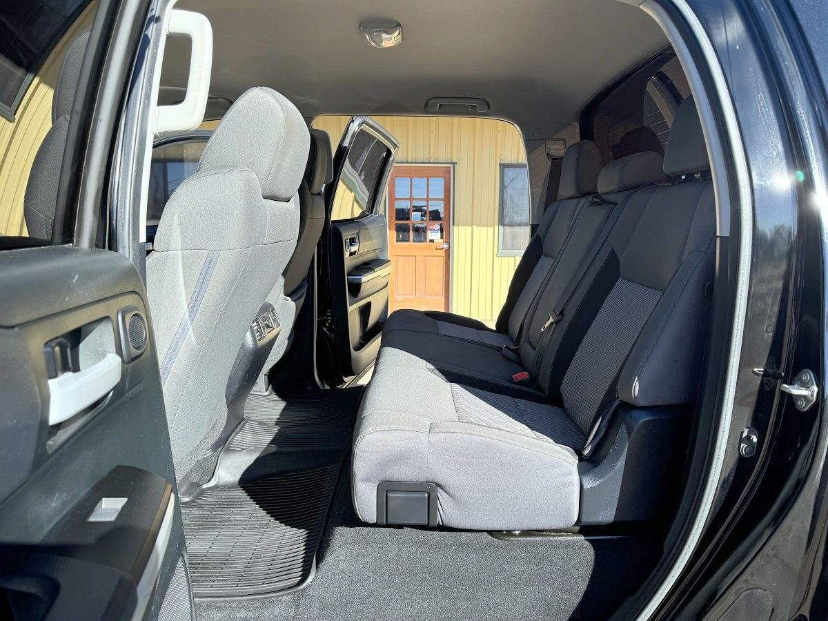 Toyota Tundra 4WD  2017