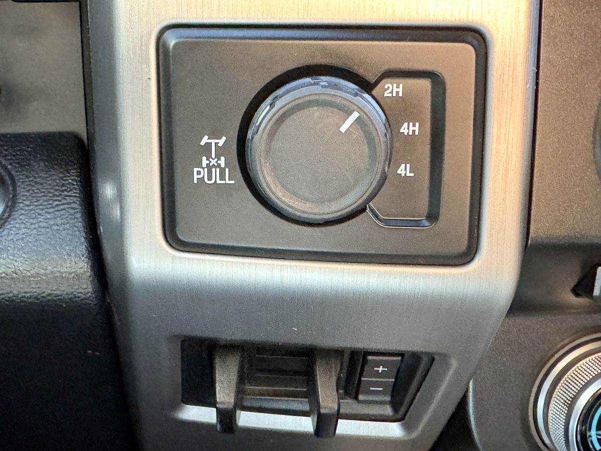 Ford Super Duty F-250 SRW  2017