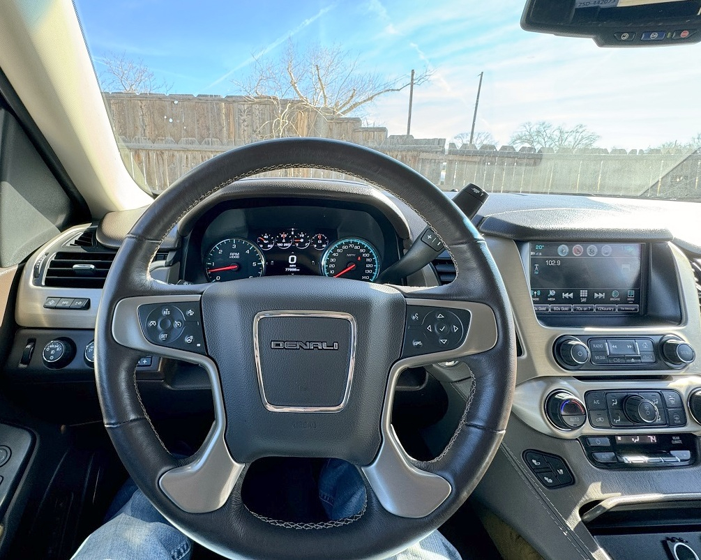 GMC Yukon 4WD 4dr Denali 2017