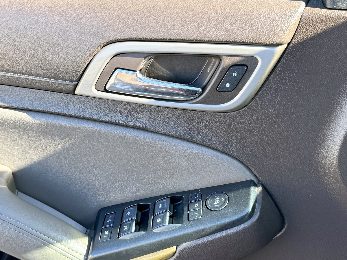 GMC Yukon 4WD 4dr Denali 2017