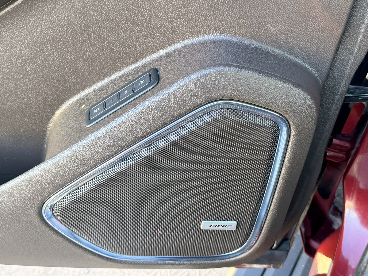 GMC Yukon 4WD 4dr Denali 2017