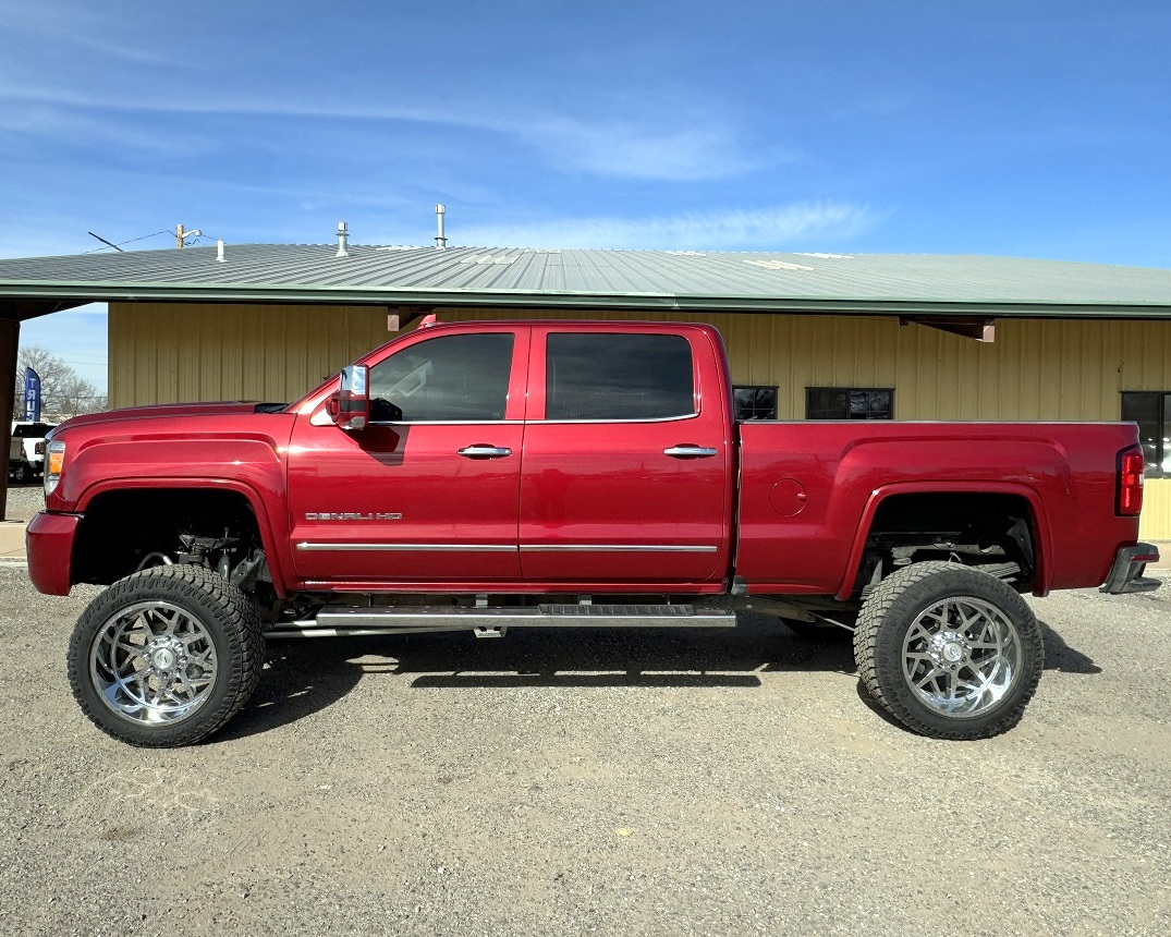 GMC Sierra 2500HD Denali Crew Cab 4WD 2018