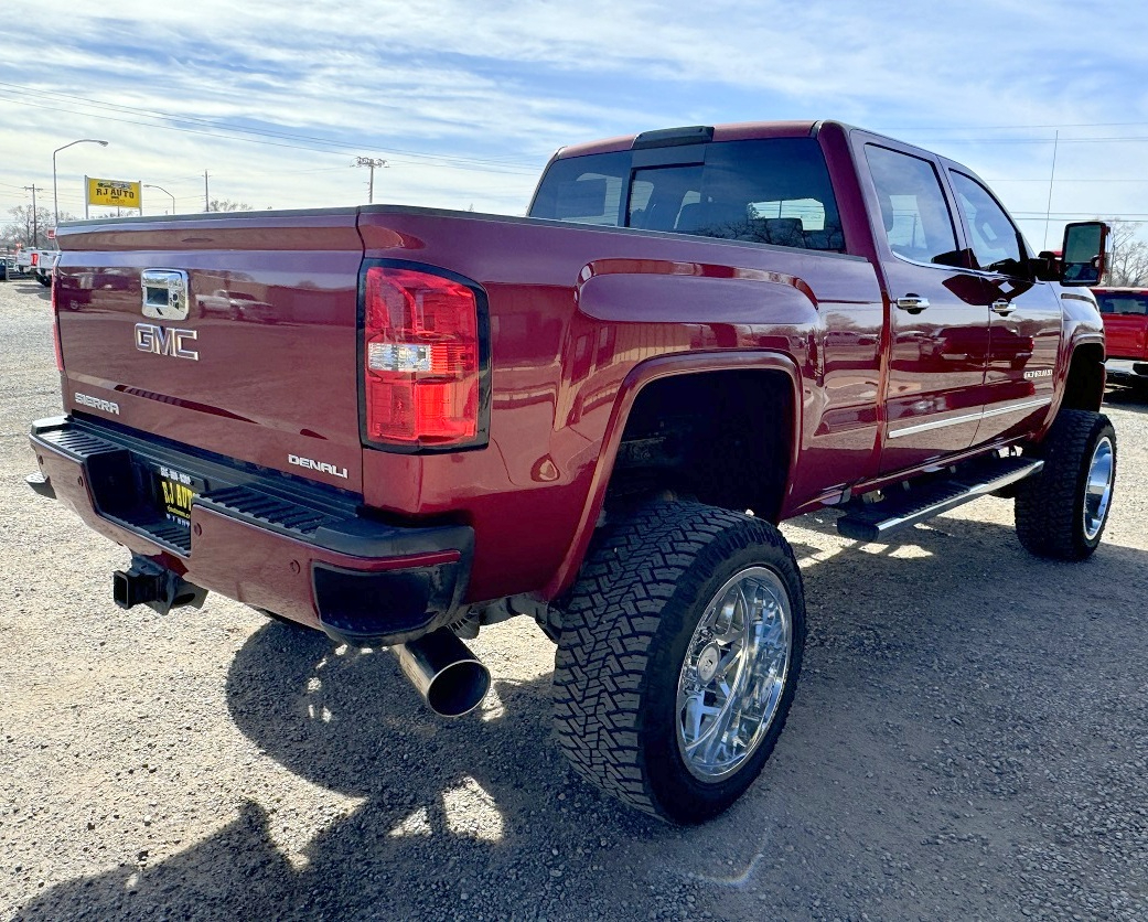 GMC Sierra 2500HD Denali Crew Cab 4WD 2018