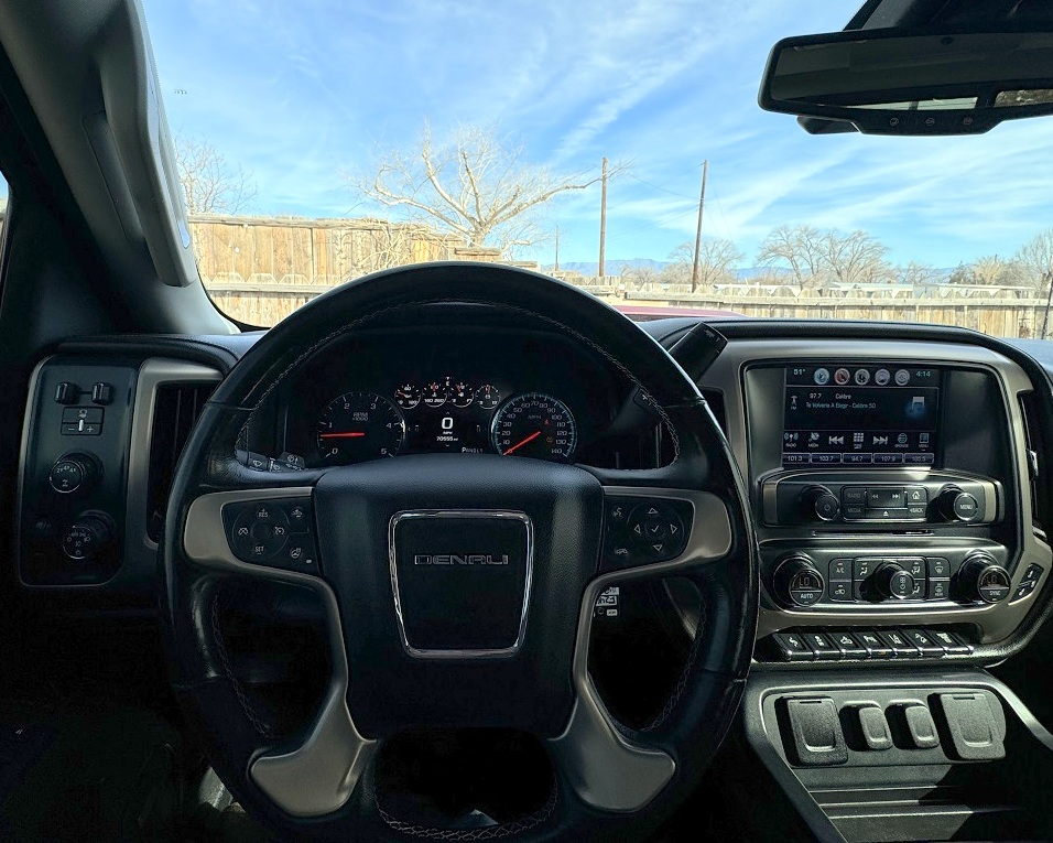 GMC Sierra 2500HD Denali Crew Cab 4WD 2018