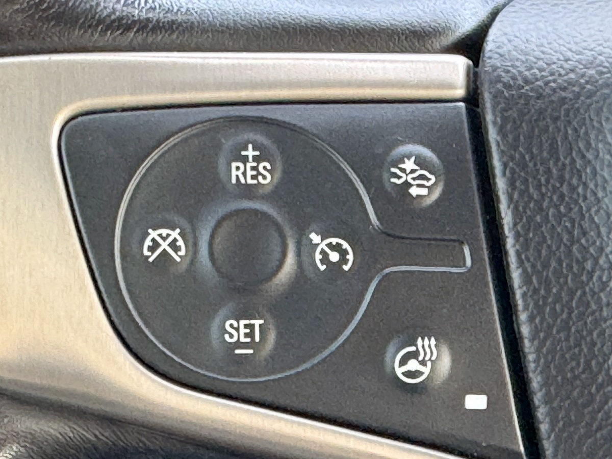 GMC Sierra 2500HD Denali Crew Cab 4WD 2018