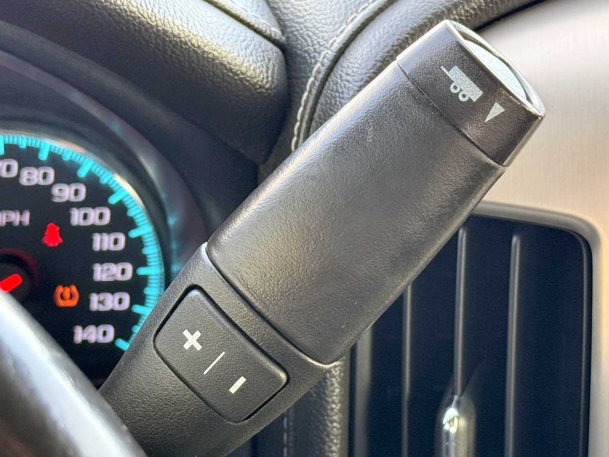 GMC Sierra 2500HD Denali Crew Cab 4WD 2018