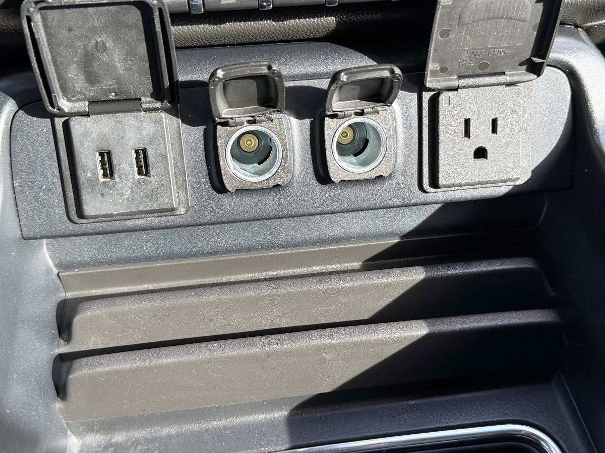 GMC Sierra 2500HD Denali Crew Cab 4WD 2018