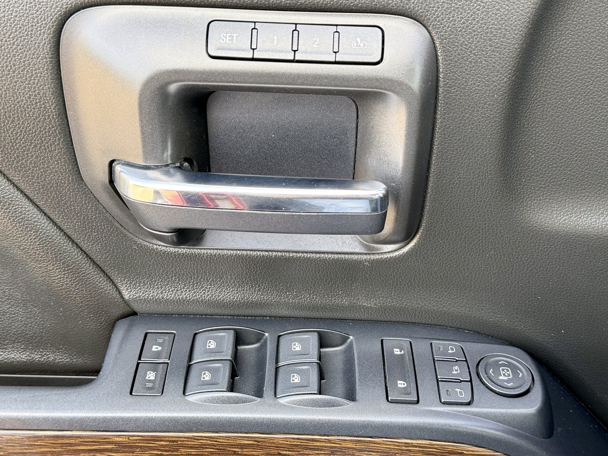 GMC Sierra 2500HD Denali Crew Cab 4WD 2018