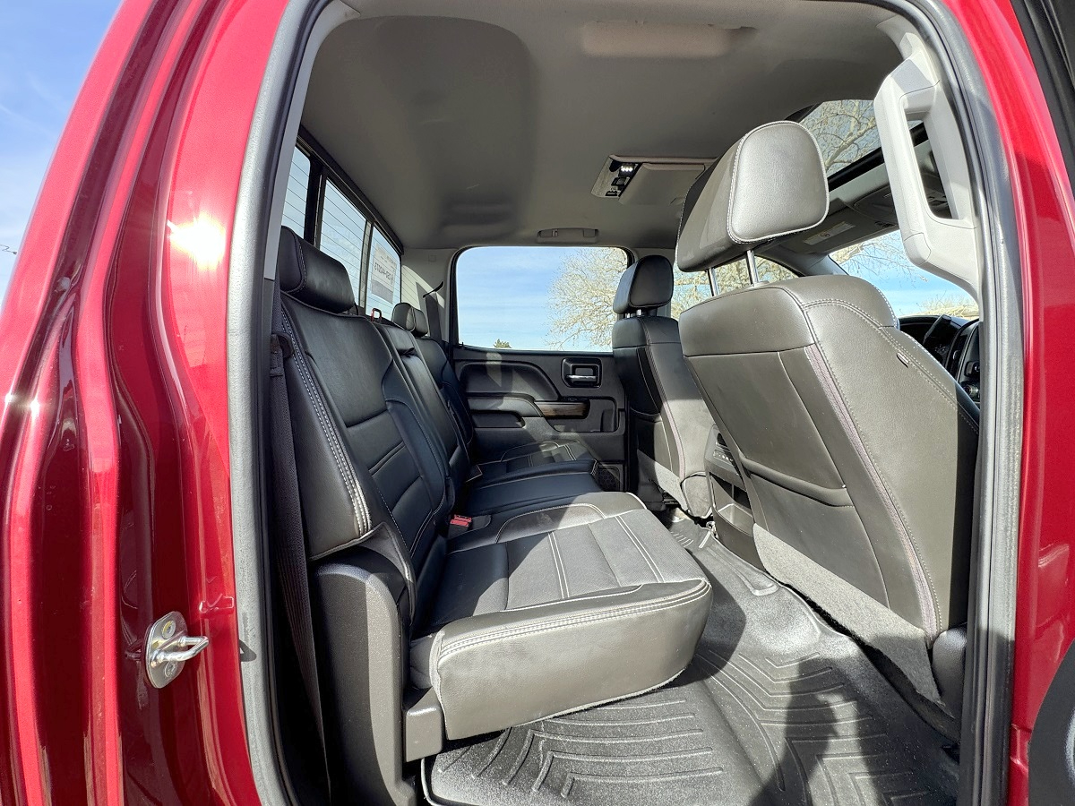 GMC Sierra 2500HD Denali Crew Cab 4WD 2018