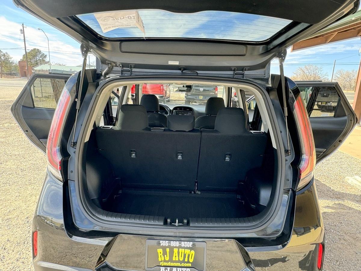 Kia Soul LX CVT 2023