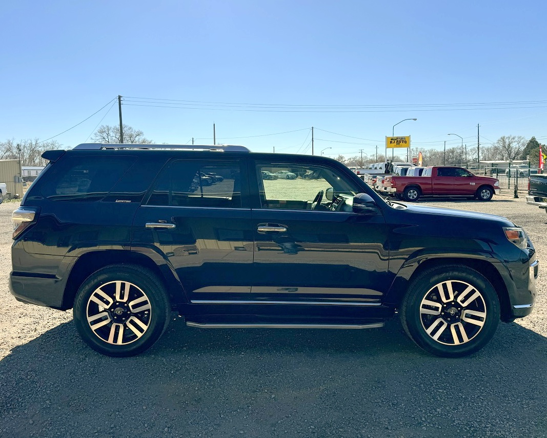 Toyota 4Runner Limited V6 2WD 2015